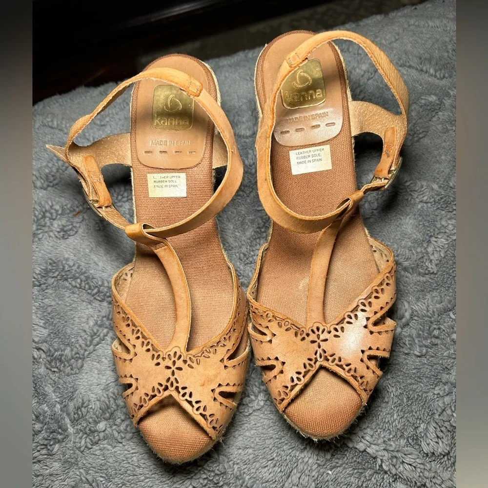 KANNA Women’s 39/8.5 T-Strap Slingback Espadrille Wedge spanish tooled Leather